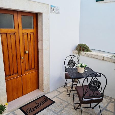 La Dimora Nel Borgo Villa Locorotondo Exterior foto